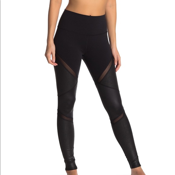 ALO Yoga Pants - Alo Set High Waist Leggings